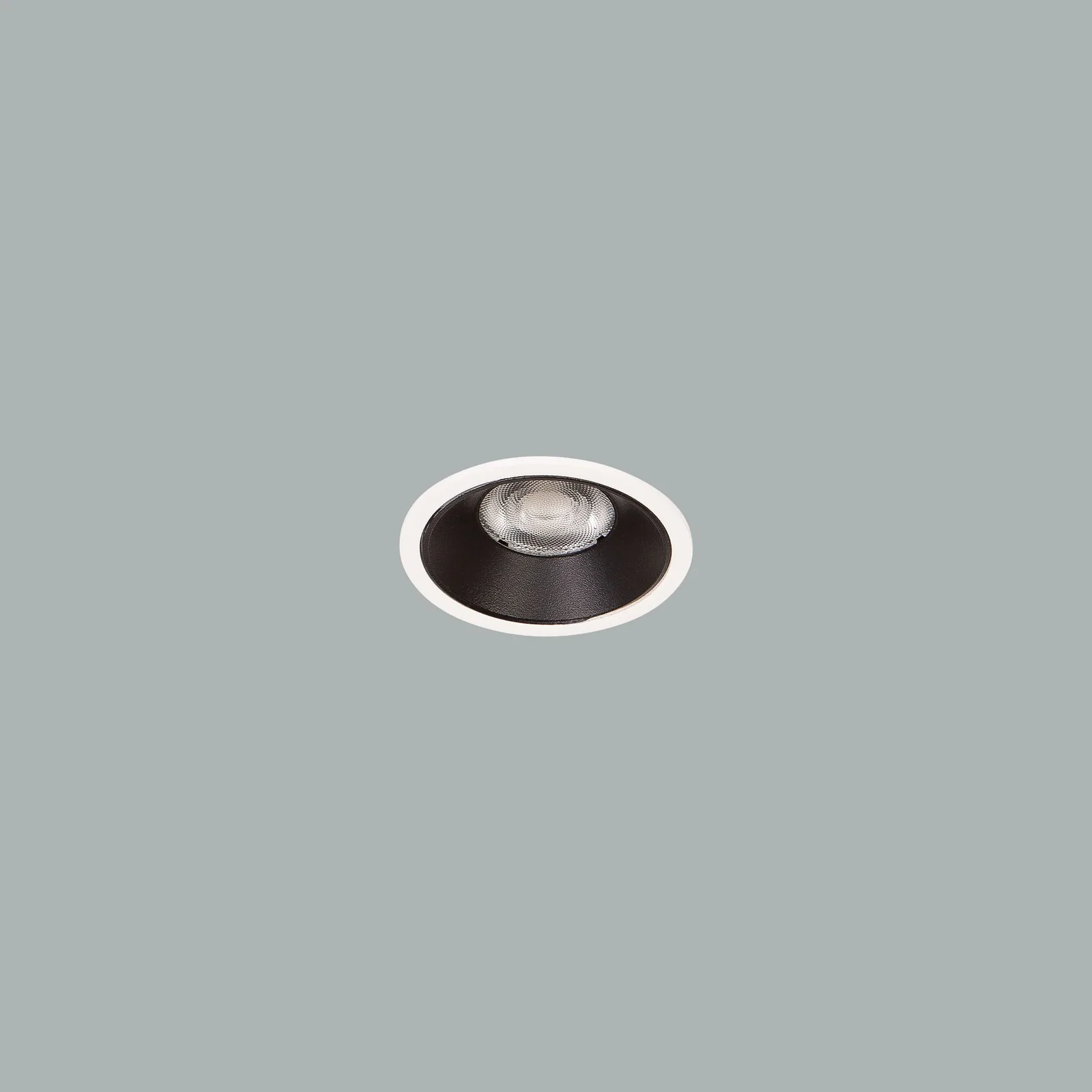 سبوت Luxar 71