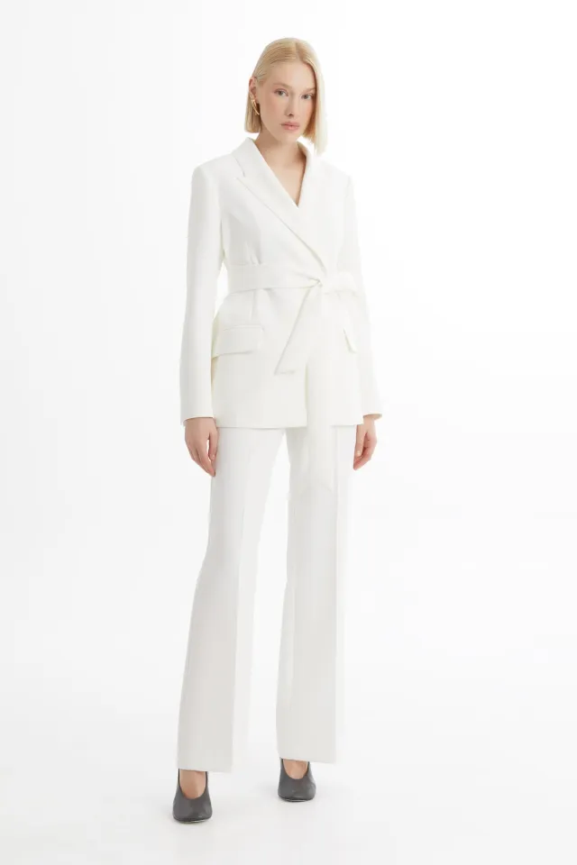 Ecru Jacket and Trousers Set with Tie