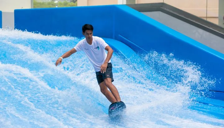 SURF POOL SINGLE surf pool