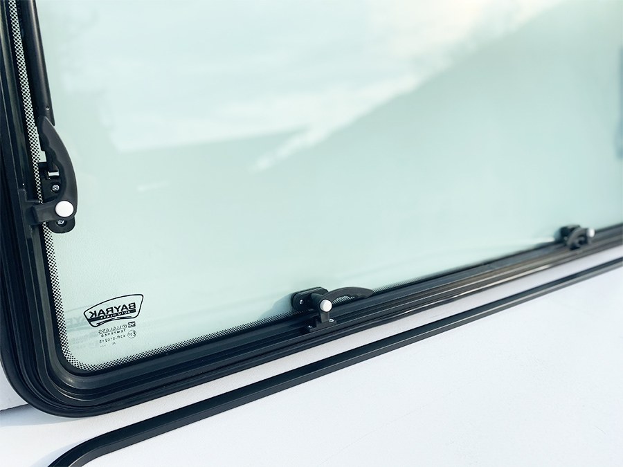 Outward-Opening Tempered Glass Window (Gas Piston) — Camesa