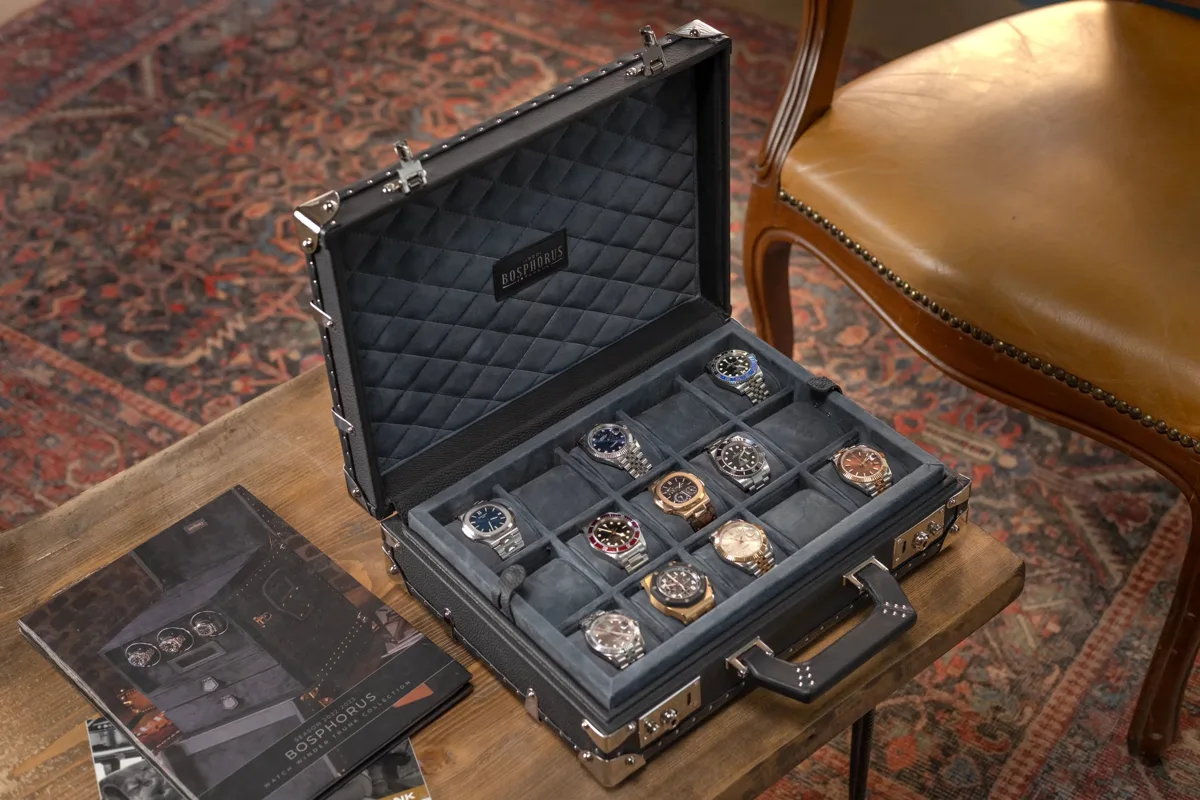 Artos Retro leather watch case