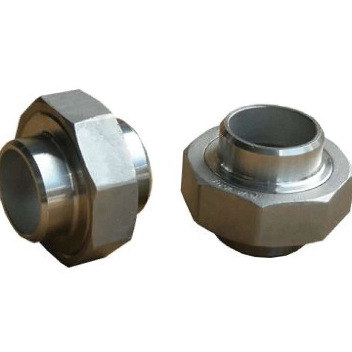 Stainless union with weld end