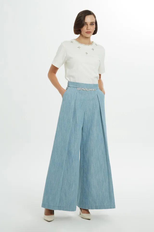 Pleat-Detail Wide-Leg Woven Pants