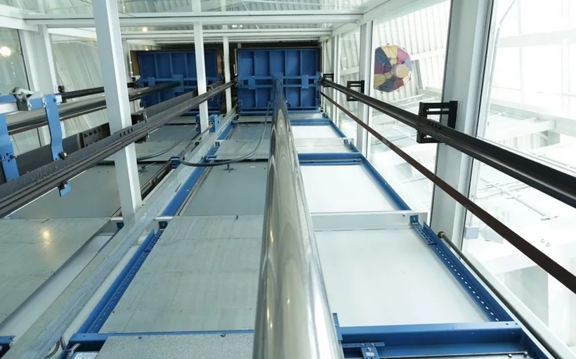 HYDRAULIC ELEVATOR