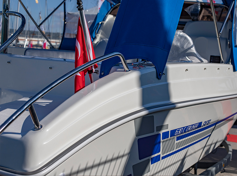 Safter Marin - Safter 630 Cabin Cruiser Fiberglass Boat - Boat and Engine Details