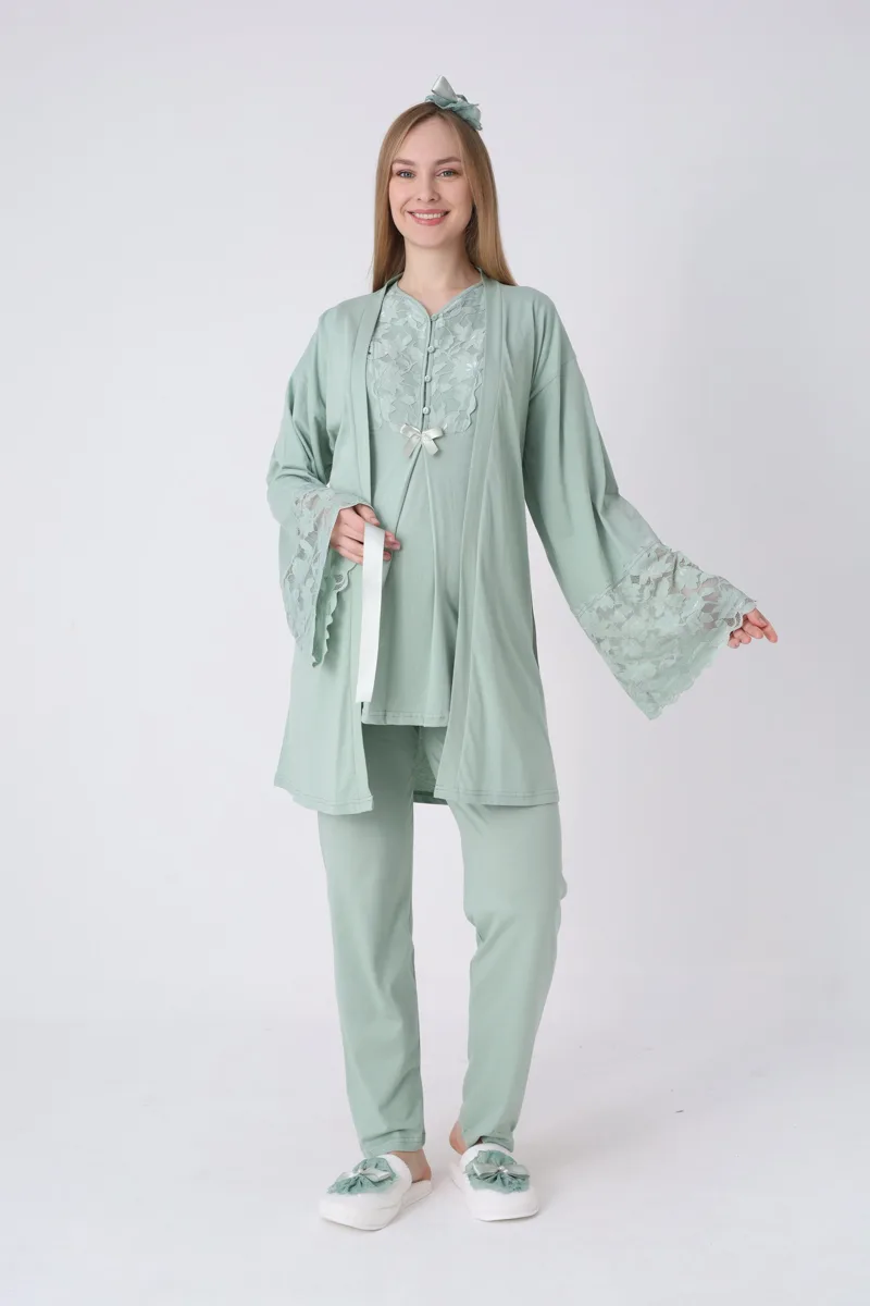 3-piece lace-trim nursing-friendly pyjama and robe set for pregnancy and postpartum model 3468