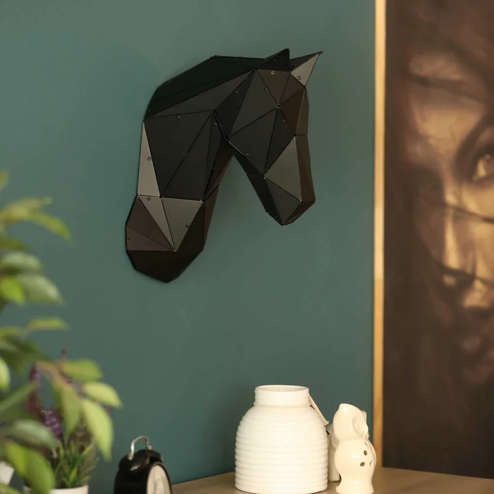 Bold Metal Horse Wall Decor