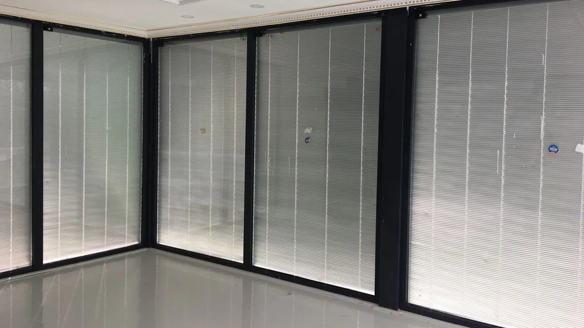 Motorised blinds-between-glass unit