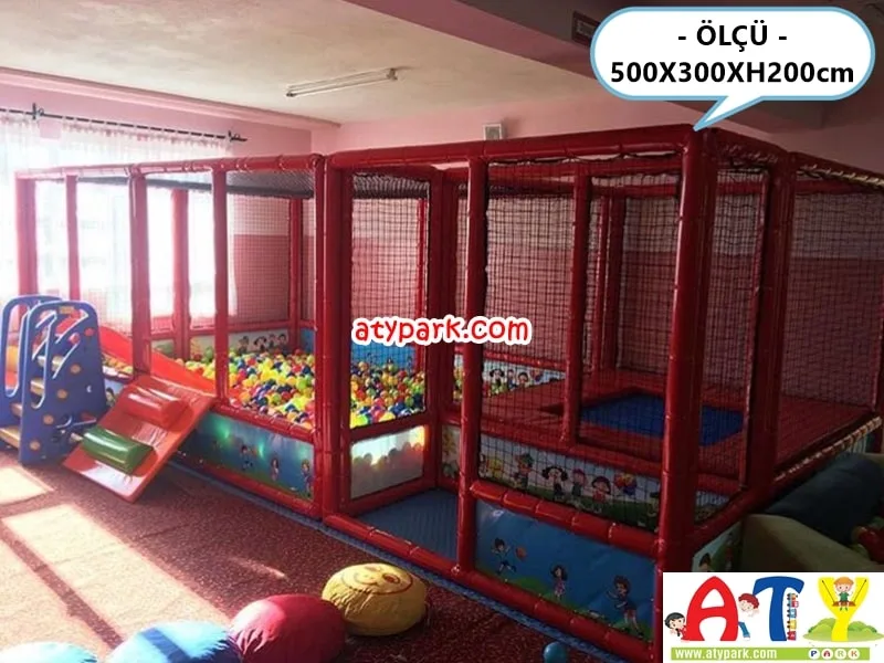 ملعب ألعاب ناعمة بحوض كرات شبكي 2438