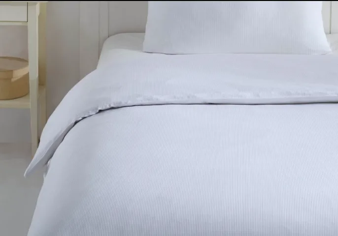 غطاء لحاف فندقي ساتان خطوط 2 ملم 250 خيط