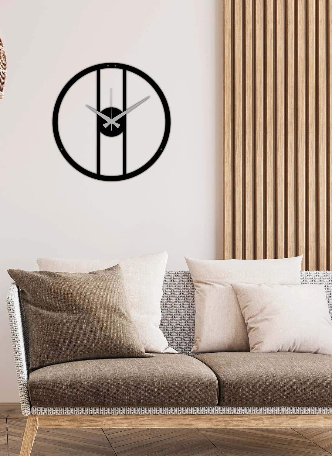 Simple Metal Wall Clock with Abstract Lines