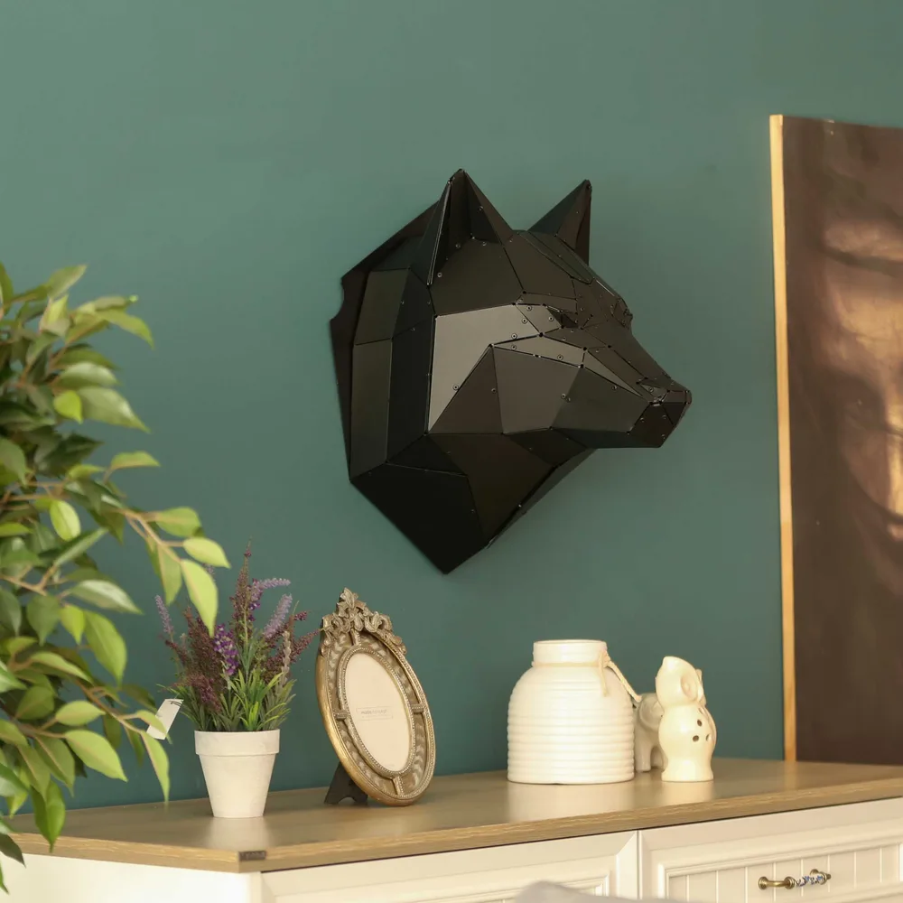 Metal Wolf Sculpture