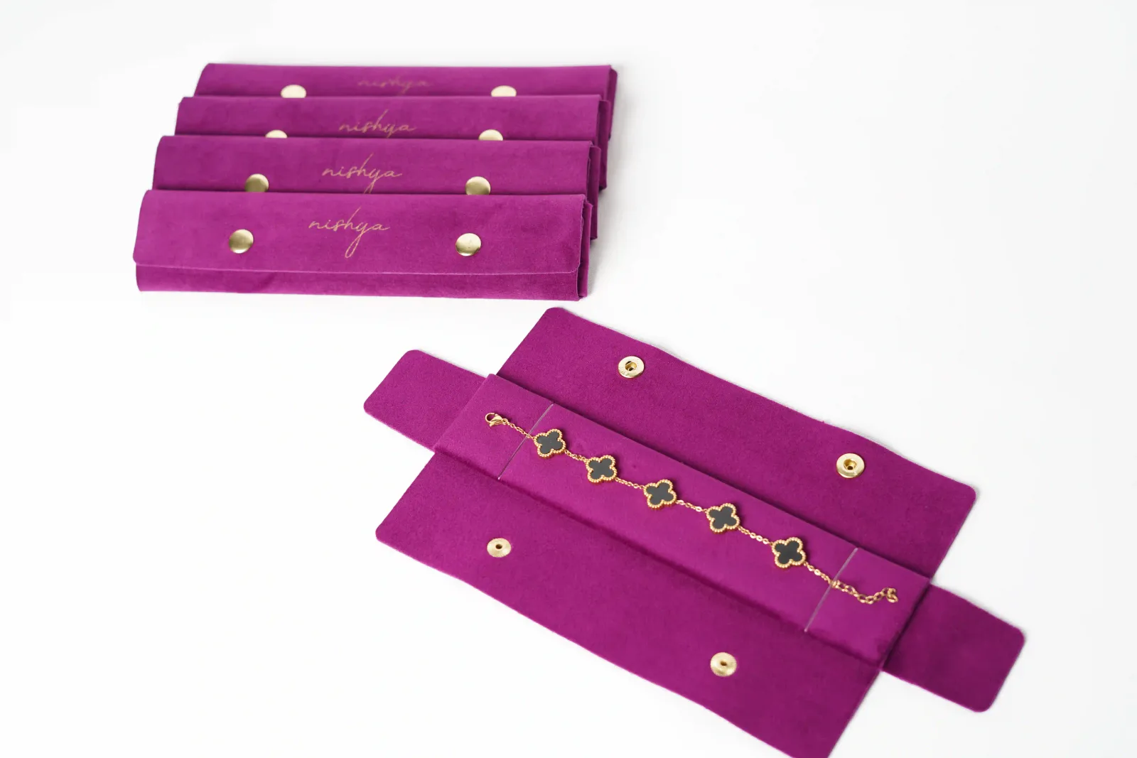 Bracelet pouch
