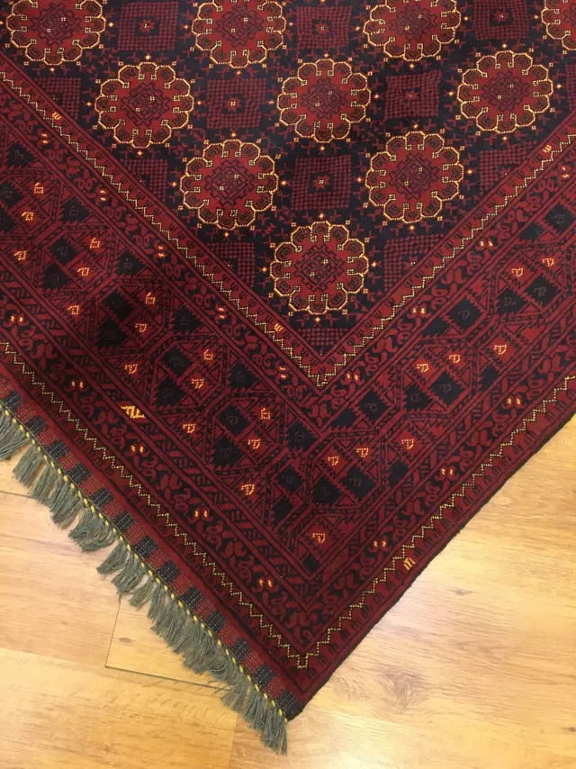 Afghan Kunduz Hand-Woven Carpet