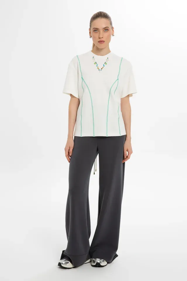 T-Shirt with Back Ties