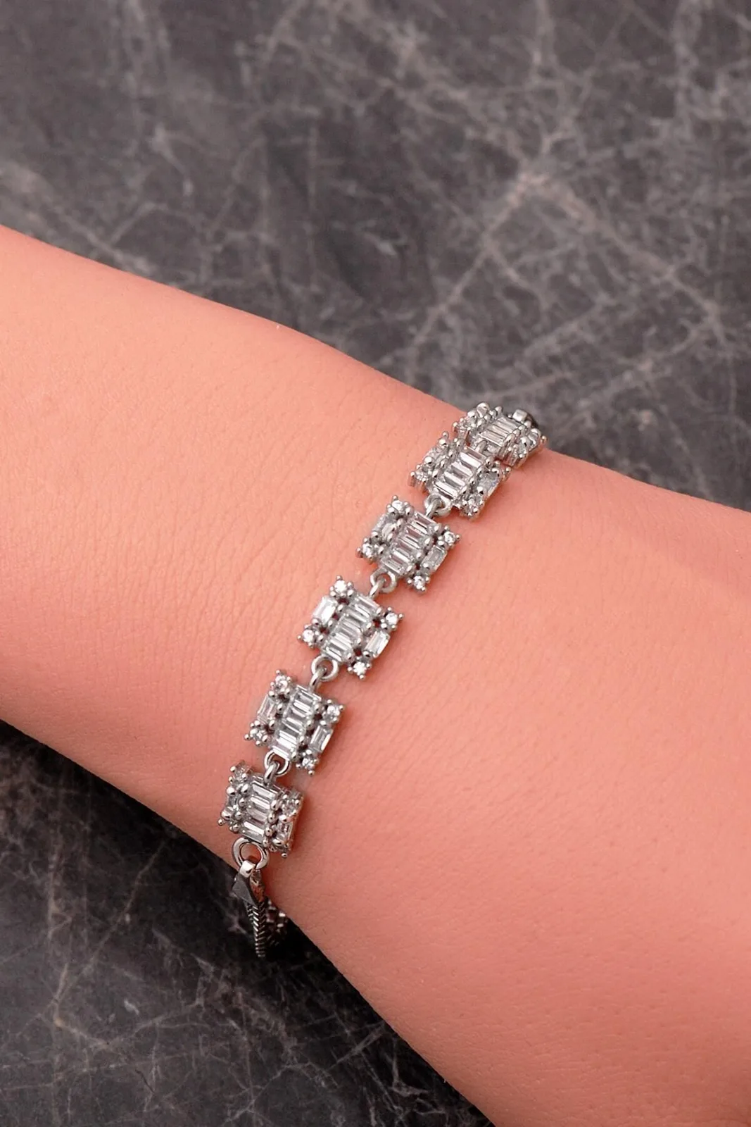 925 silver bracelet with Baget stones 4934