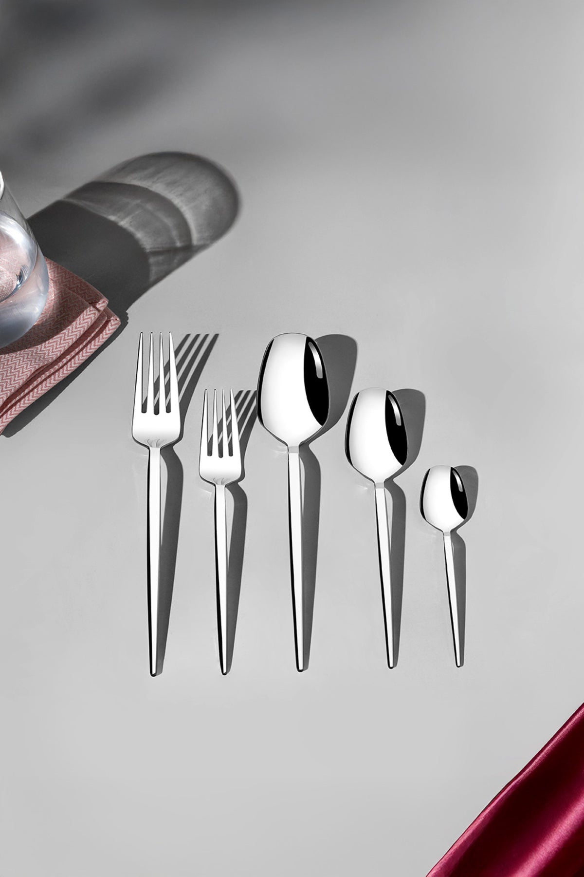 Milas Plain 6-Person 30-Piece Fork and Spoon Set in Box