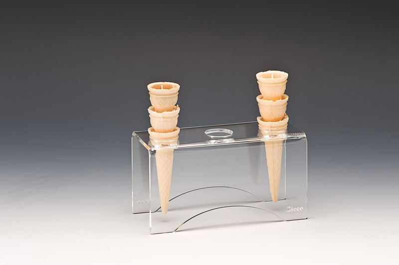 ZCP 606 — Acrylic Ice Cream Serving Stand 20,5 x 8,5 x H: 10 cm