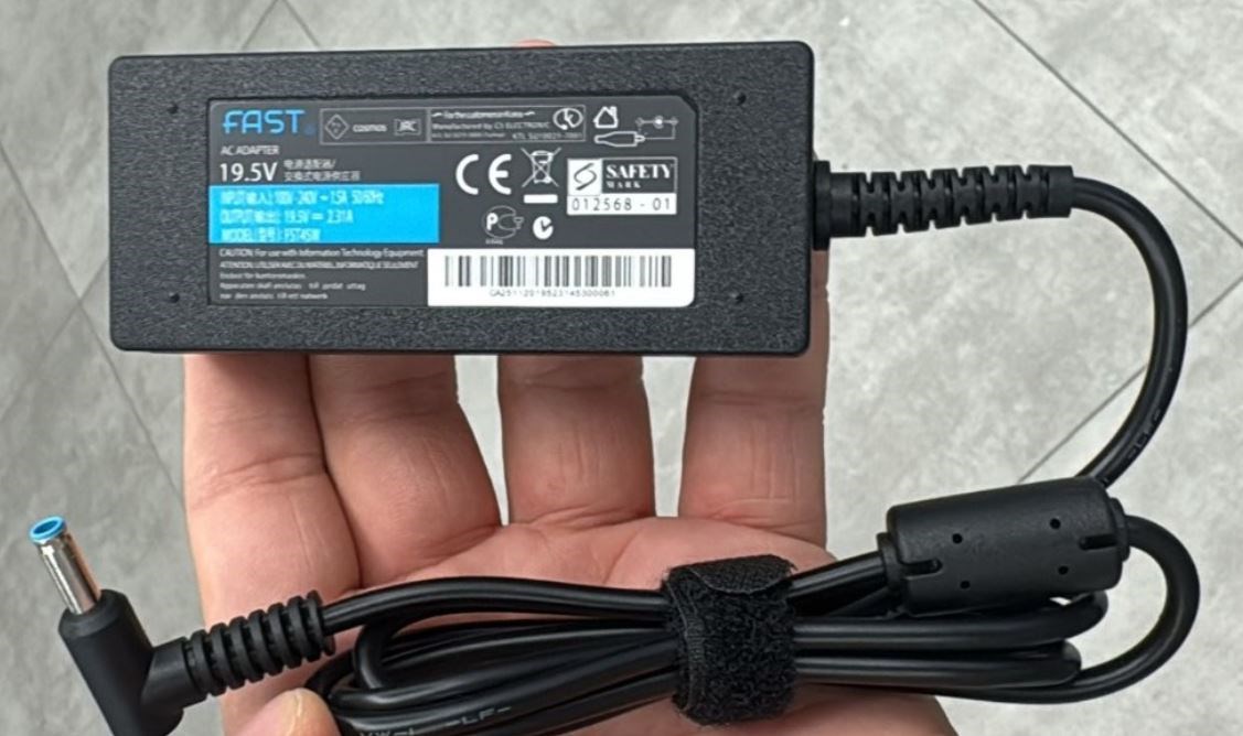 محول Fast CUADP061 (CU61) لأجهزة HP النوت بوك – 19.5 فولت، 2.31 أمبير، 65 واط، رأس 4.5×3.0 مم