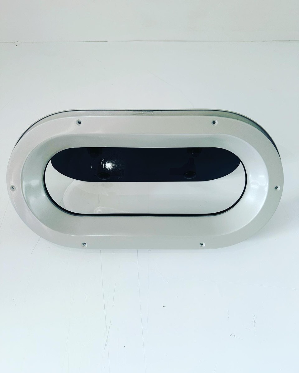 تطبيقات زجاج اليخوت — Crystal Auto Glass