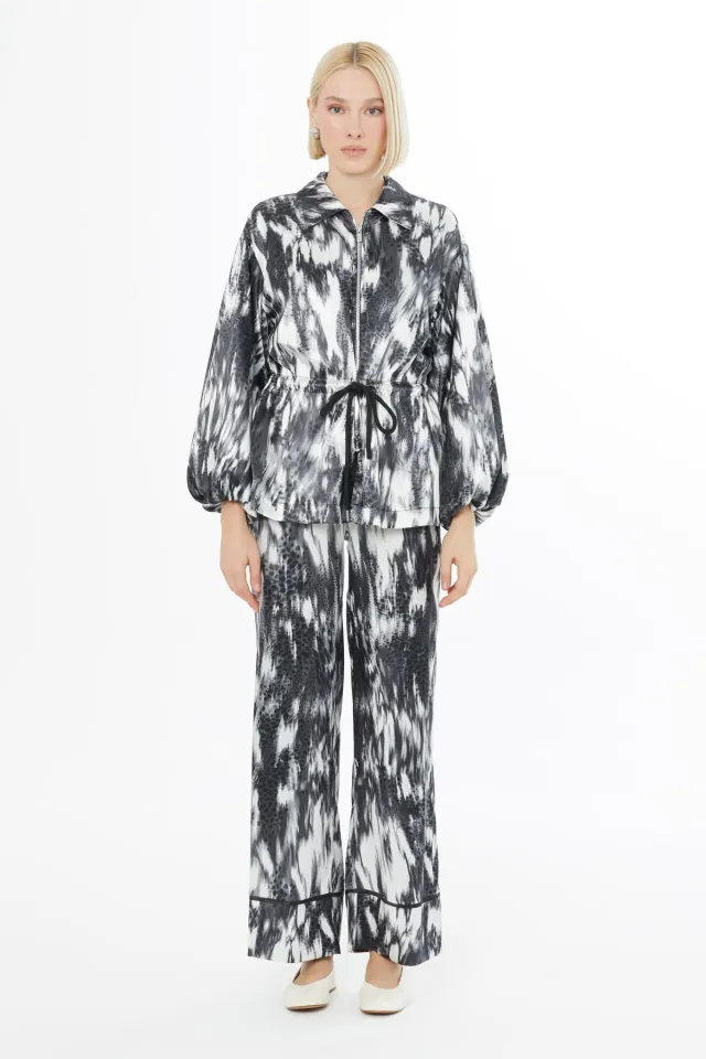 Women's Relaxed Patterned Set with Gathered Sleeves