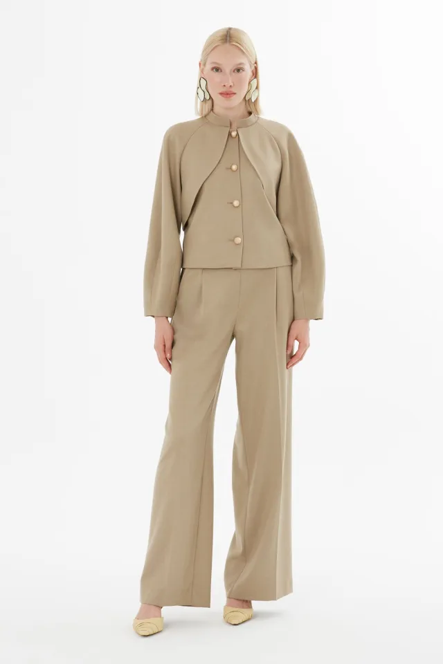 Set with Buttoned Jacket and Palazzo Trousers