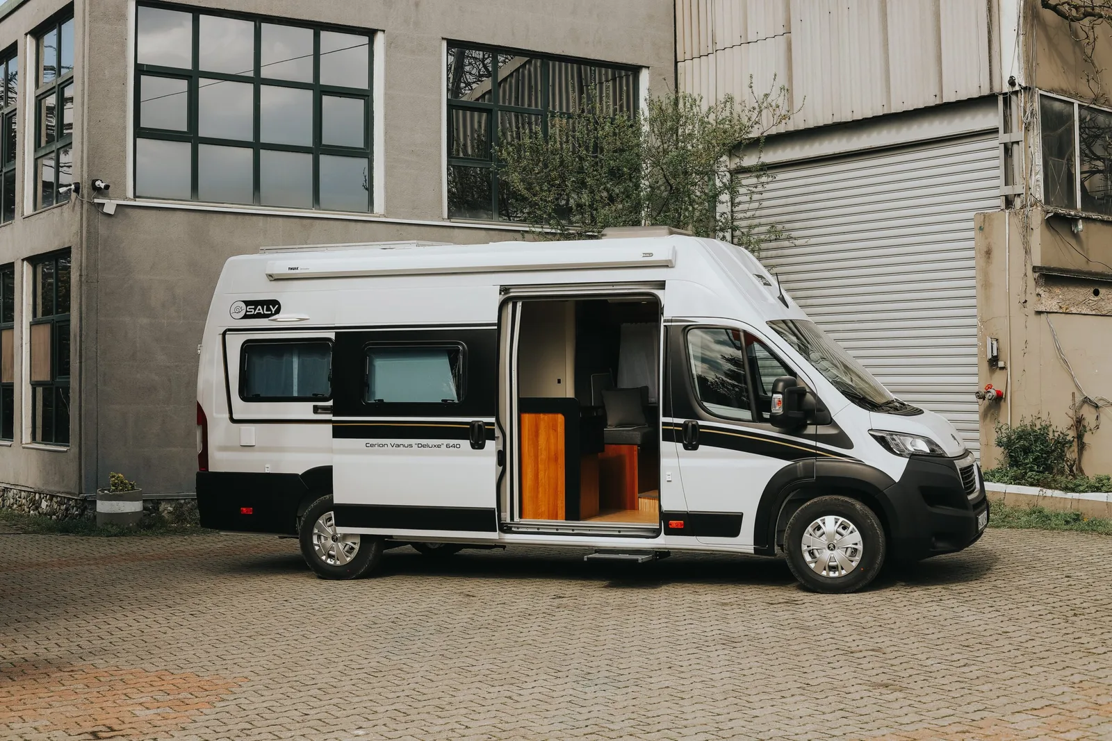 كامبر فان Cerion Vanus 640H