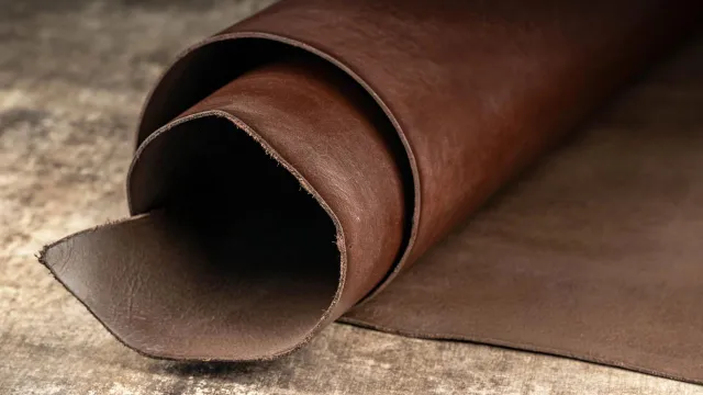 جلد أحذية Anilin بني (Brown) من Karazer