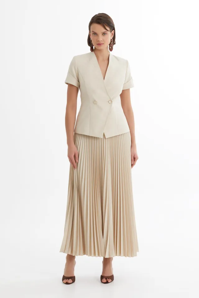 Short-Sleeve Jacket and Pleated Skirt Beige Set