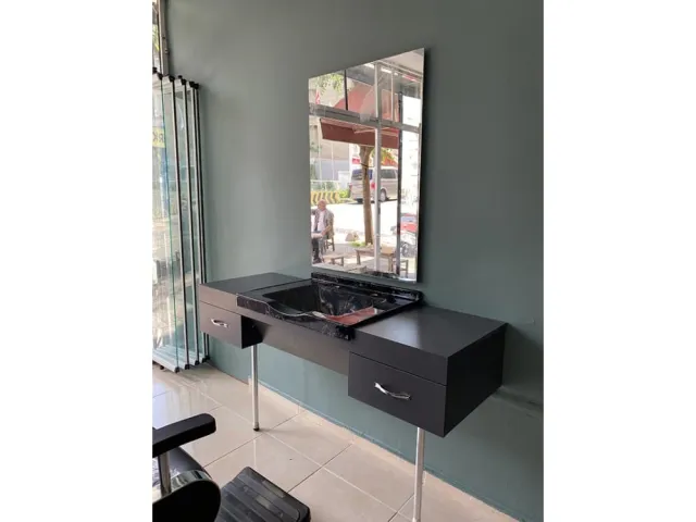 Barber Station 261