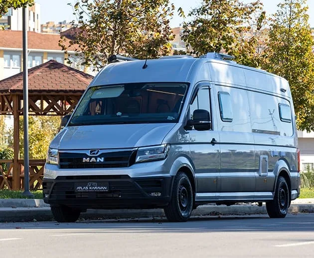 كرفان Panelvan MAN 4x4