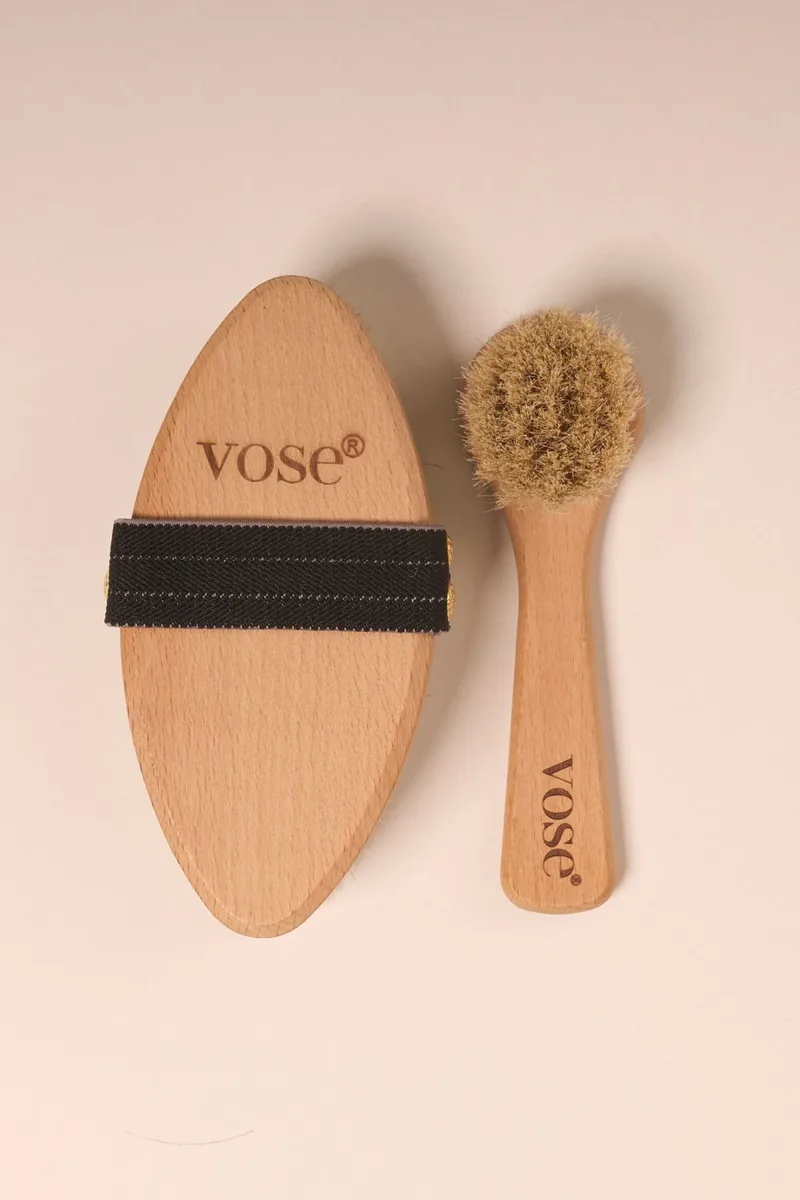طقم فرشاة سيلوليت بلاك روز وفرشاة وجه