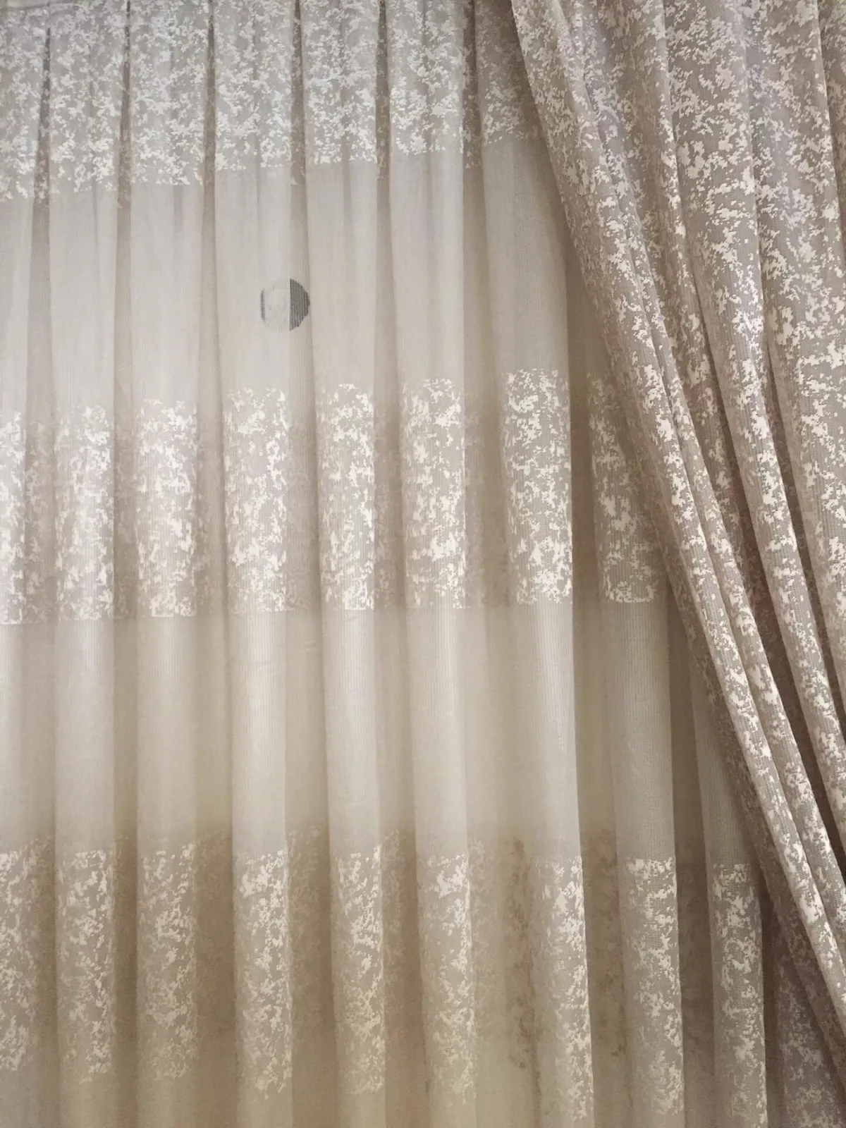 BT700 patterned tulle curtain