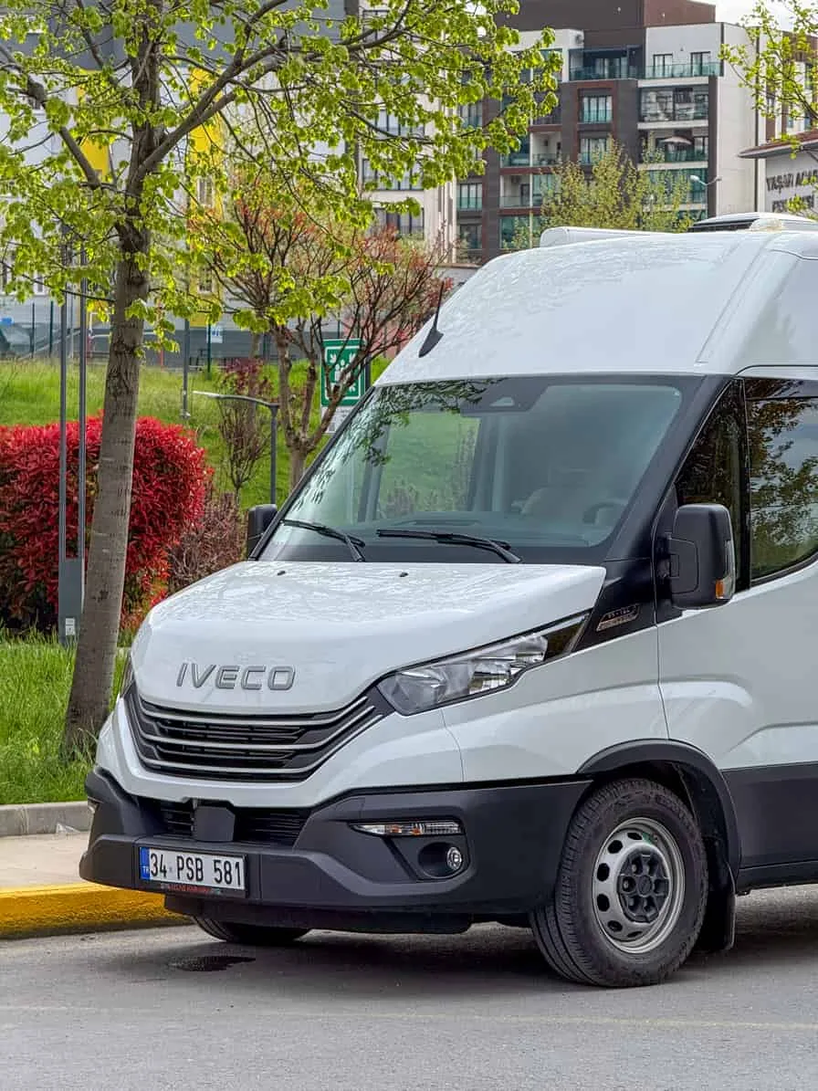 كرفان Panelvan Iveco Daily