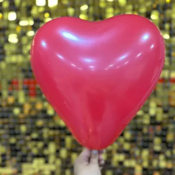 Unprinted heart balloon