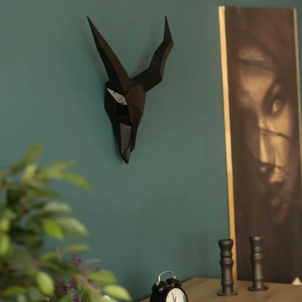 Metal Skull Wall Decor