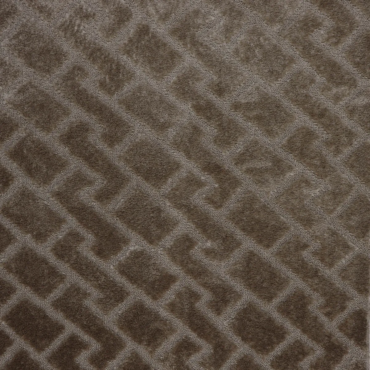 Izmir tufted wall-to-wall carpet
