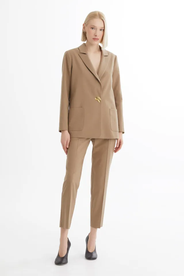 Single-Button Jacket and Trousers Beige Set