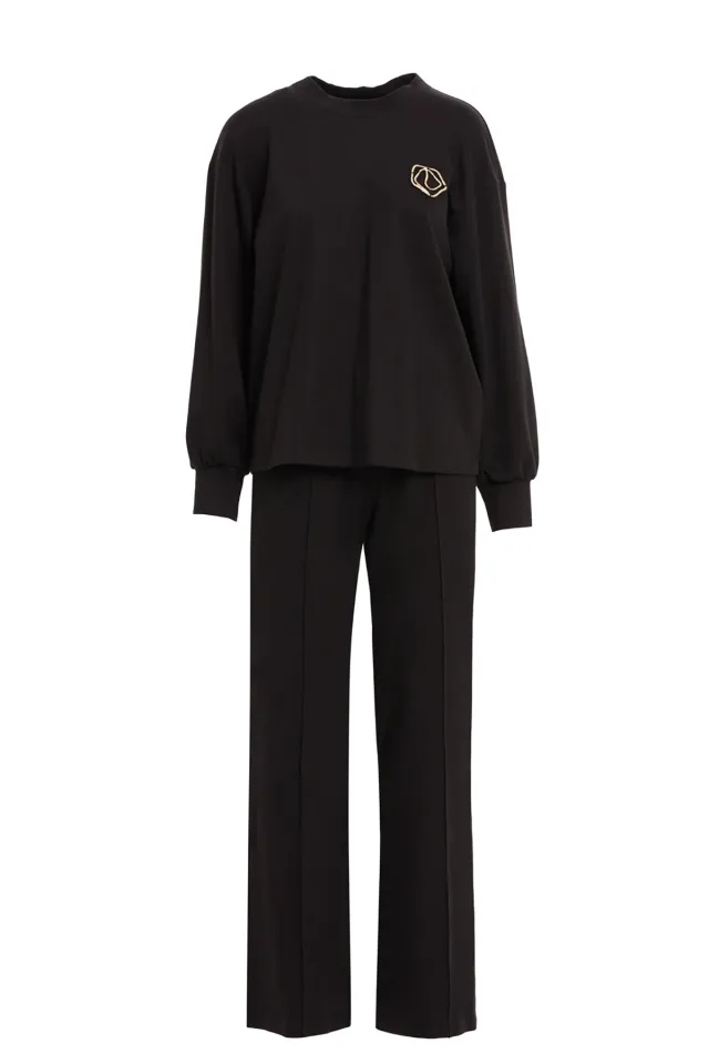 Crew-Neck Set with Back Button Detail