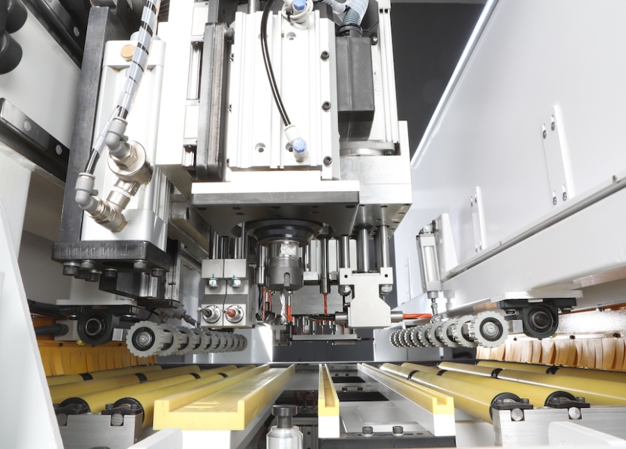 مركز حفر CNC 4000 C LINE 6X FASTER