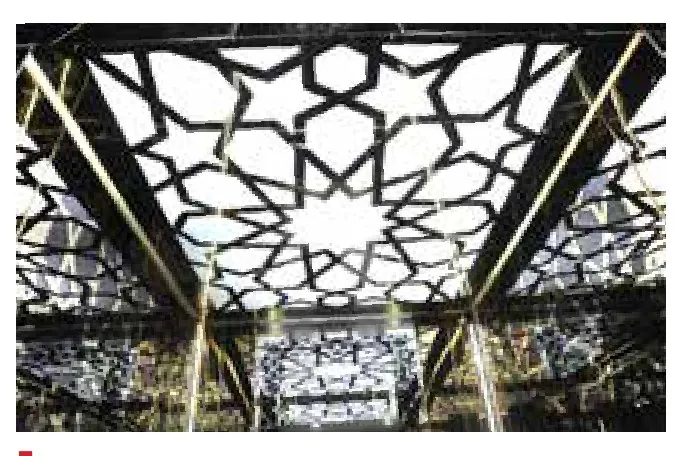 غوندوغدو للمصاعد — سقف كابينة موديل Lilyum (تفصيل السقف)