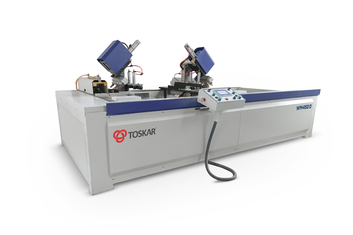 Toskar Woodmaster 450 D لقص وثقب إطارات الأبواب