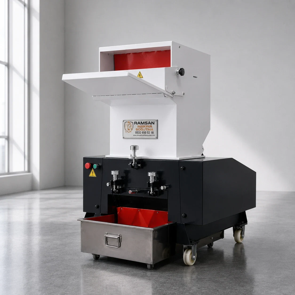 Plastic Crushing Machine