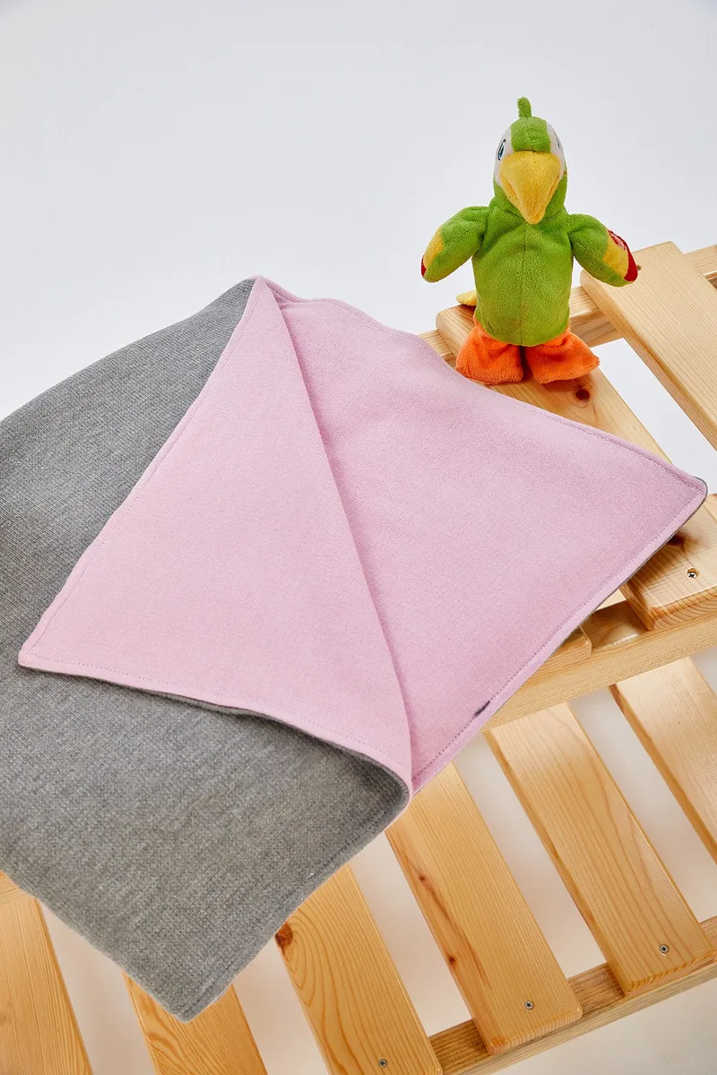 Lined 100% cotton knit baby blanket