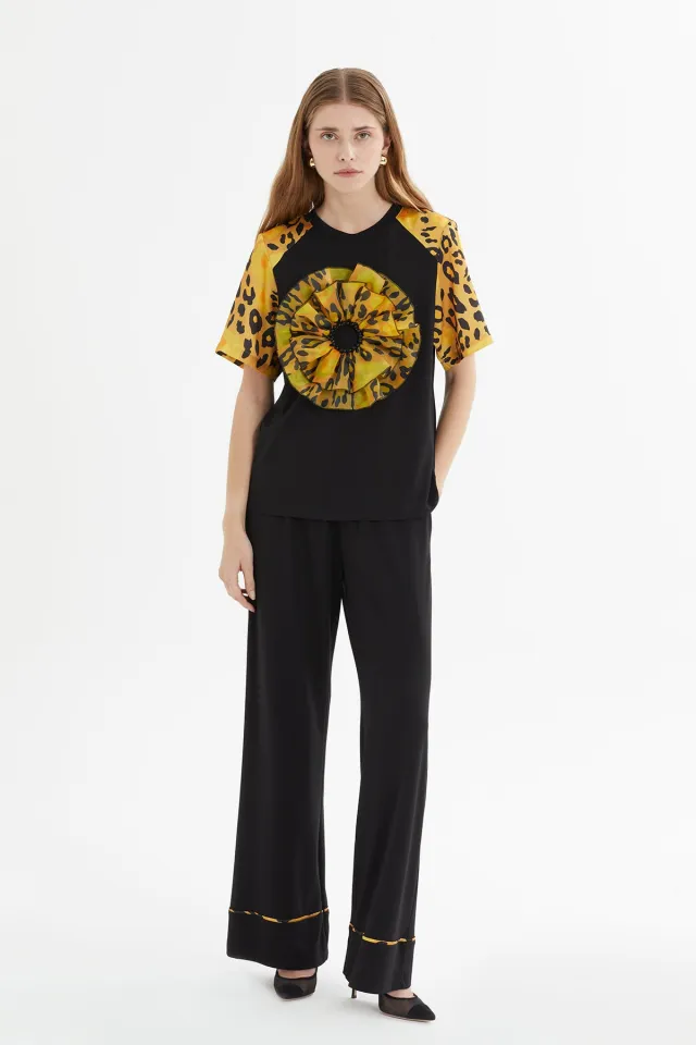 Leopard-Print Sleeve and Floral Set
