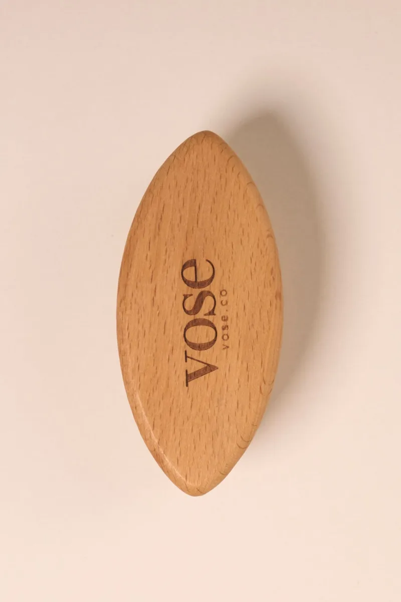 100% natural and vegan nail brush