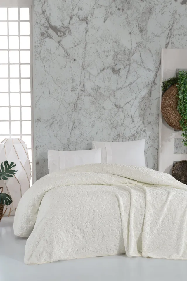 Elart Embossed Blanket Double (220x240cm) Cream