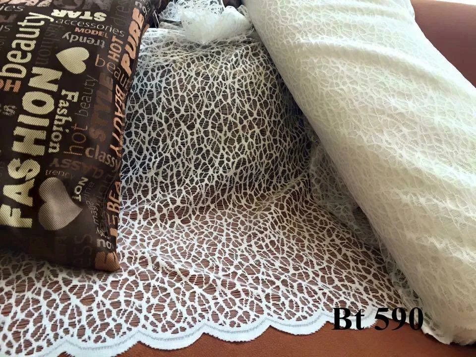 Knitted tulle curtain BT590