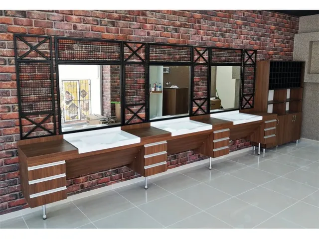 Barber Station 229