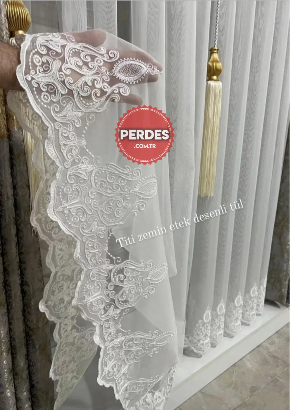 Patterned Hem Tulle Curtain
